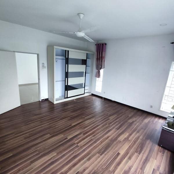 Rumah Berkembar untuk Disewa di D'impian Tropika (Balakong) - Joyce Tiong - Bedroom - PropertyGuru.com.my