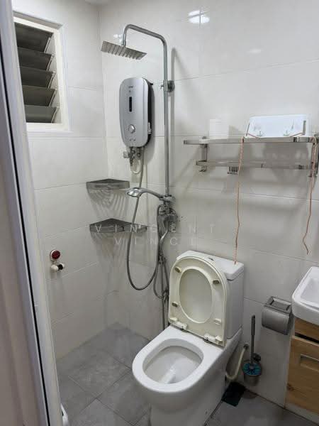 Apartment for Rent at Pangsapuri Cemara - Vincent Vince - Bathroom - PropertyGuru.com.my
