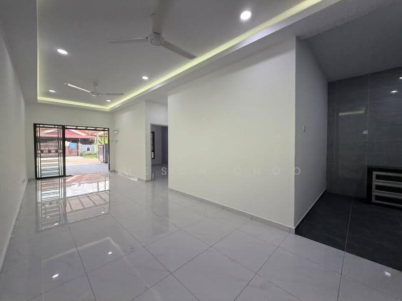 1-storey Terraced House for Sale in Johor Bahru (Johor) - Jameson Choo - Living Room - PropertyGuru.com.my