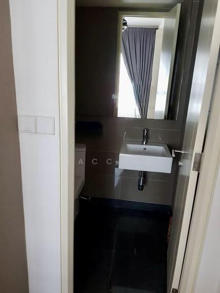 Kediaman Servis untuk Disewa di Residency V - Macc Ng - Bathroom - PropertyGuru.com.my
