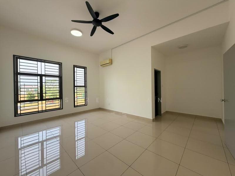 Rumah Teres 2-Tingkat untuk Dijual di Mutiara Rini (Skudai) - Serene Tan - Living Room - PropertyGuru.com.my