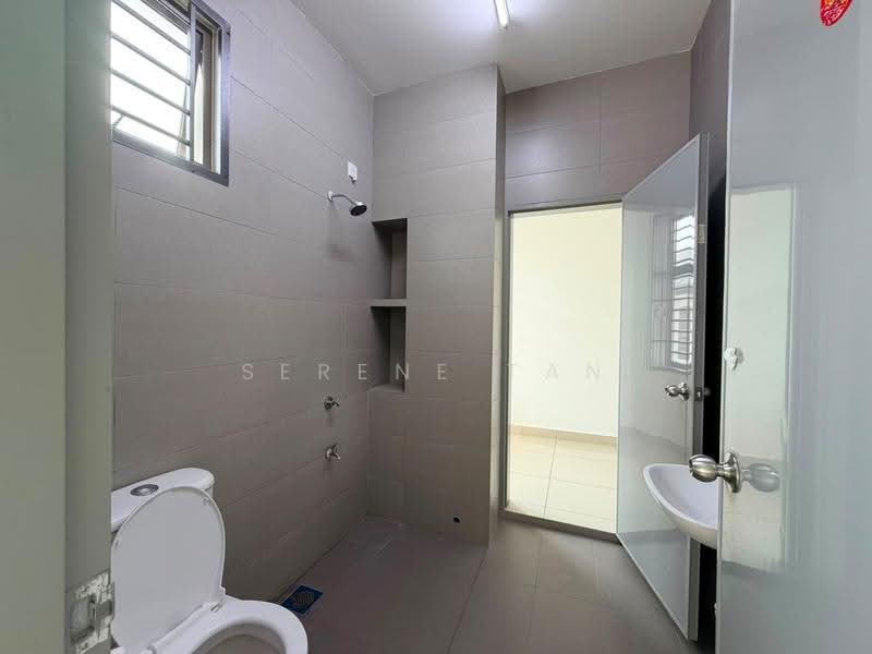 Rumah Teres 2-Tingkat untuk Dijual di Mutiara Rini (Skudai) - Serene Tan - Bathroom - PropertyGuru.com.my