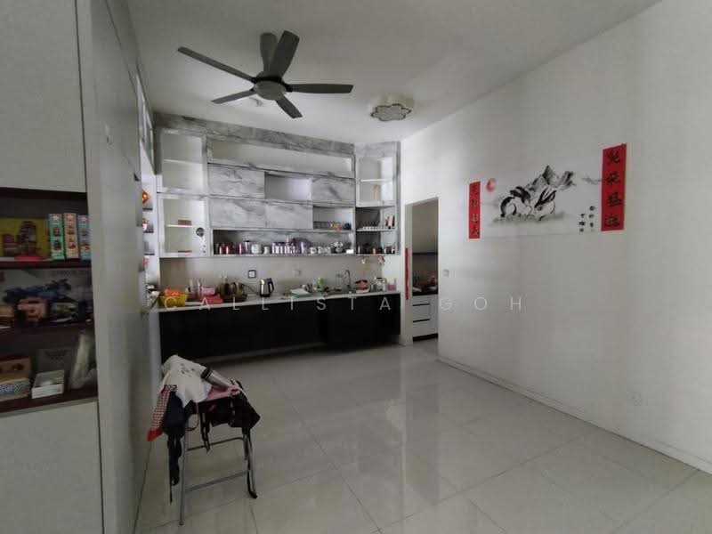 Rumah Teres 2-Tingkat untuk Dijual di Sungai Buloh (Selangor) - Callista Goh - Kitchen - PropertyGuru.com.my