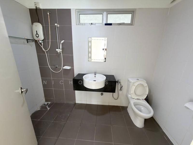 Apartment for Rent at Idaman Residence - Nicholas Low - Bathroom - PropertyGuru.com.my