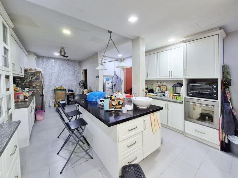 Rumah Teres 2-Tingkat untuk Dijual di Taman Tun Dr Ismail (Kuala Lumpur) - Farah Rasul - Kitchen - PropertyGuru.com.my