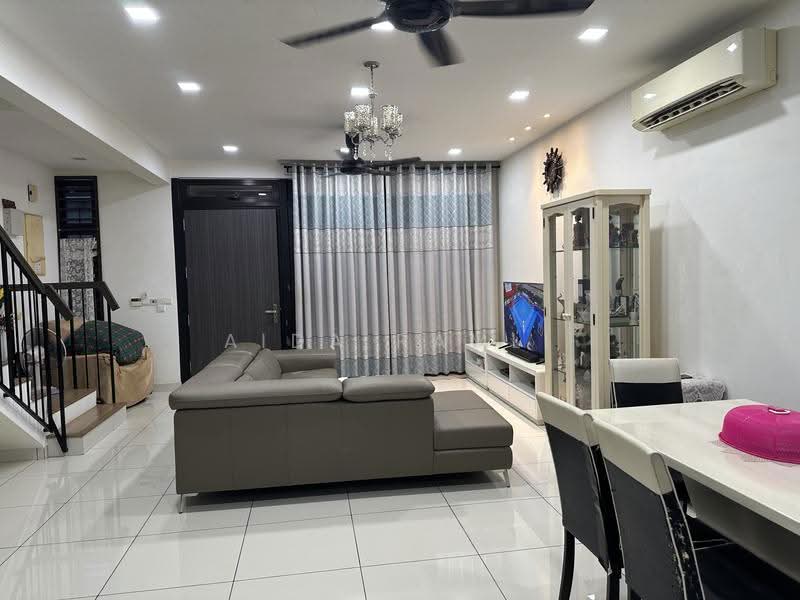 2-storey Terraced House for Sale in Elmina Valley 1 (Shah Alam) - Aida Ramli - Living Room - PropertyGuru.com.my