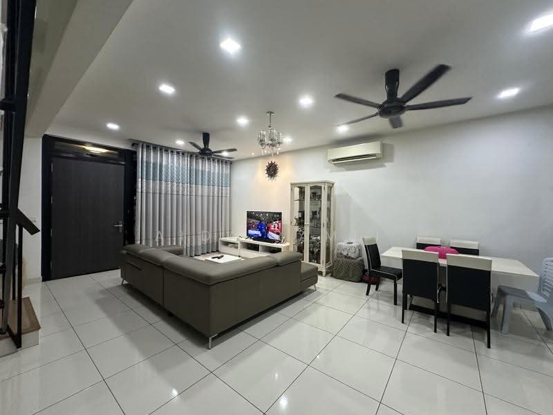 2-storey Terraced House for Sale in Elmina Valley 1 (Shah Alam) - Aida Ramli - Living Room - PropertyGuru.com.my