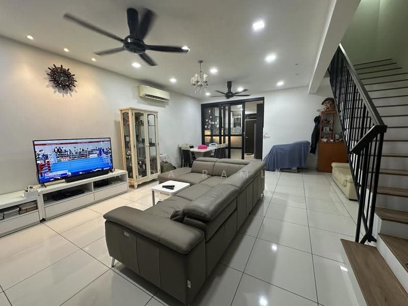 2-storey Terraced House for Sale in Elmina Valley 1 (Shah Alam) - Aida Ramli - Living Room - PropertyGuru.com.my