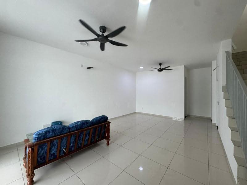 2-storey Terraced House for Sale in Taman Mount Austin (Tebrau) - Pauline Goh - Living Room - PropertyGuru.com.my
