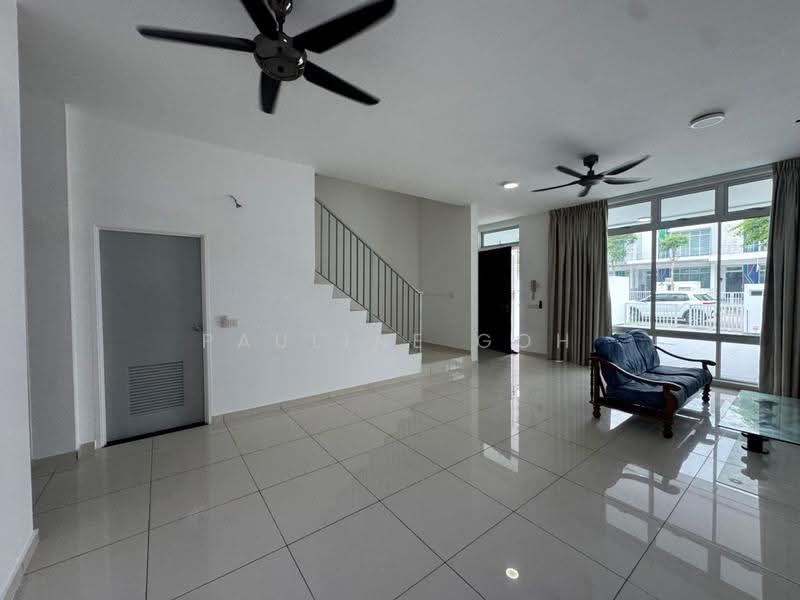 2-storey Terraced House for Sale in Taman Mount Austin (Tebrau) - Pauline Goh - Living Room - PropertyGuru.com.my