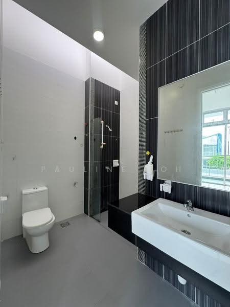 2-storey Terraced House for Sale in Taman Mount Austin (Tebrau) - Pauline Goh - Bathroom - PropertyGuru.com.my