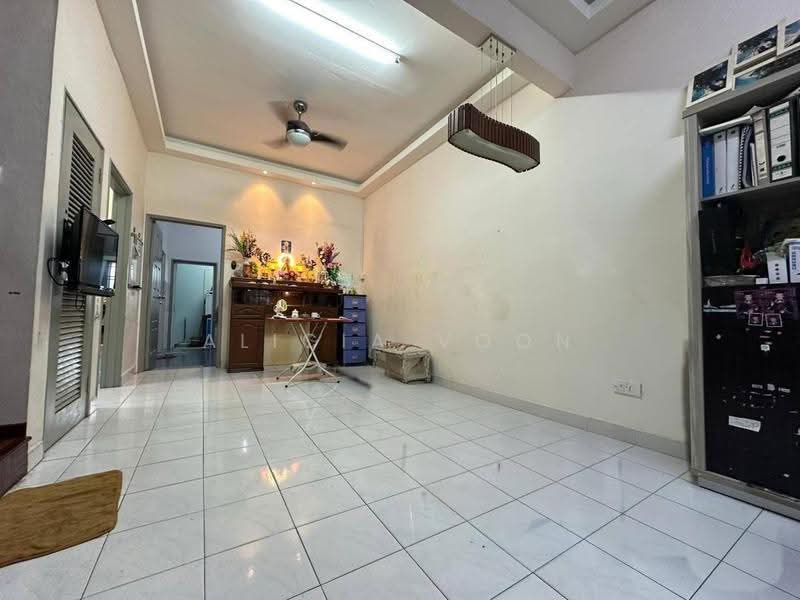 2-storey Terraced House for Sale in Bandar Seri Alam (Masai) - Alicia Voon - Living Room - PropertyGuru.com.my