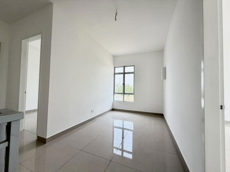 Rumah Kluster untuk Dijual di Kangkar Pulai (Skudai) - Janice . - Living Room - PropertyGuru.com.my