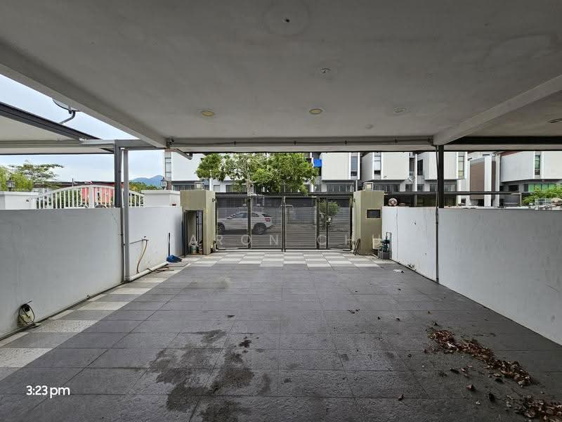 3-storey Terraced House for Sale in Kota Kinabalu (Sabah) - Aaron Chu - Exterior - Car Porch - PropertyGuru.com.my