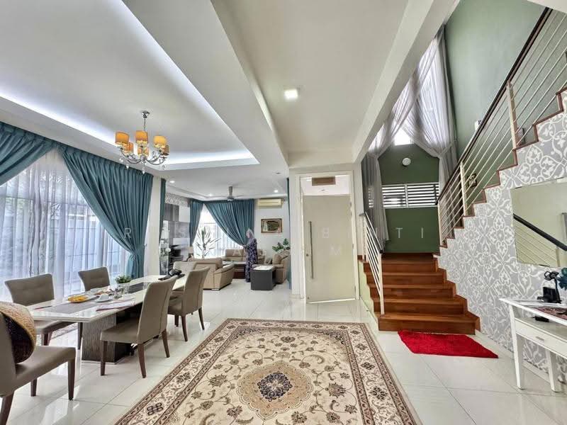 Semi-Detached House for Sale in Gelang Patah (Johor) - Roslina Binti Kassim - Dining Room - PropertyGuru.com.my