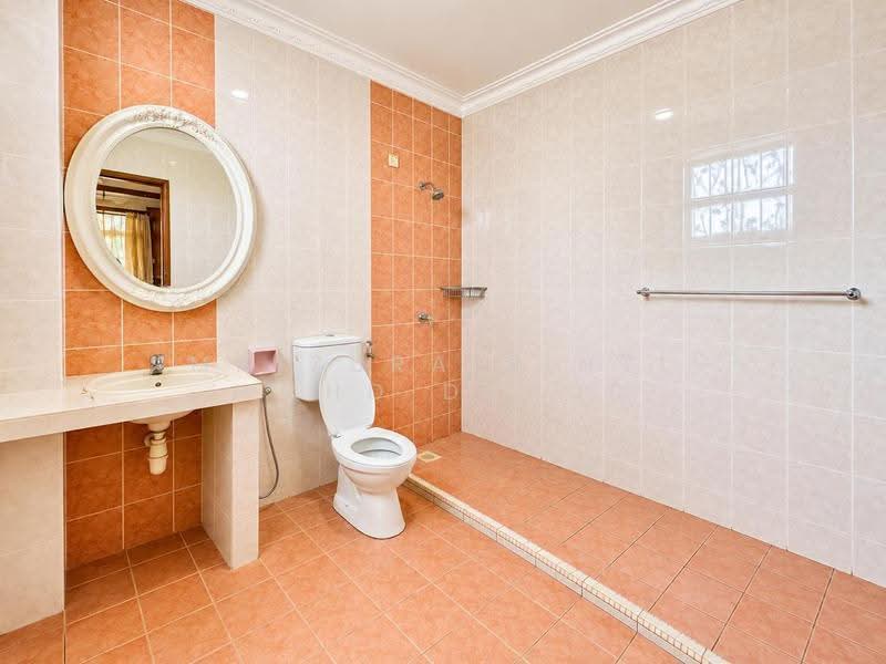 Semi-Detached House for Sale in Taman Kajang Impian (Kajang) - Maizura binti Mohd Darus - Bathroom - PropertyGuru.com.my