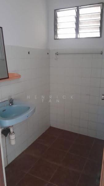 1-storey Terraced House for Sale in Pjs 7 (Sunway) - Henrick Tan - Bathroom - PropertyGuru.com.my