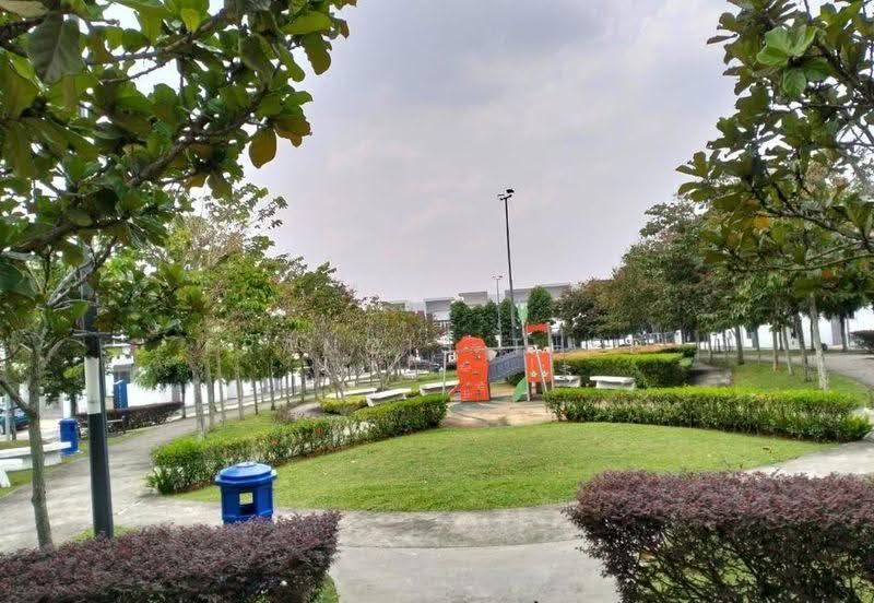 2-storey Terraced House for Sale in Taman Semanja (Kajang) - Francis Thee - Garden - PropertyGuru.com.my