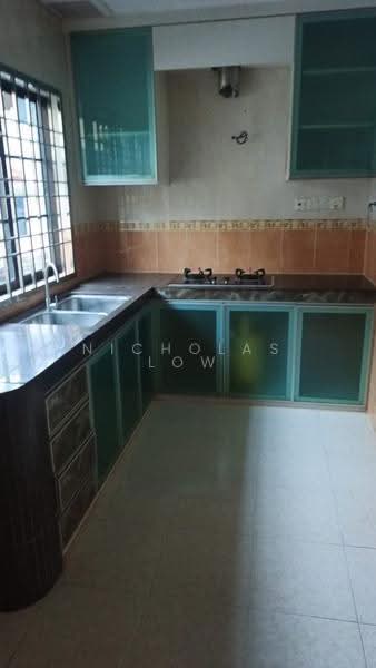 Rumah Teres 2-Tingkat untuk Disewa di Taman Mutiara Rini (Skudai) - Nicholas Low - Kitchen - PropertyGuru.com.my