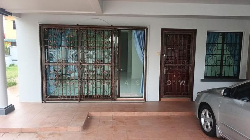 Rumah Teres 2-Tingkat untuk Disewa di Taman Mutiara Rini (Skudai) - Nicholas Low - Entrance - PropertyGuru.com.my