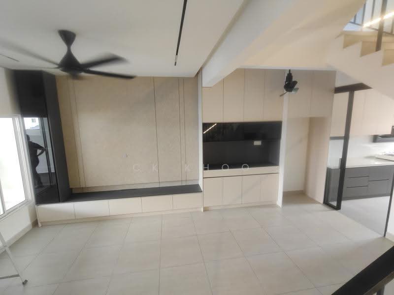 3-storey Terraced House for Sale in Taman Sri Manja (Petaling Jaya) - CK Khoo - Living Room - PropertyGuru.com.my
