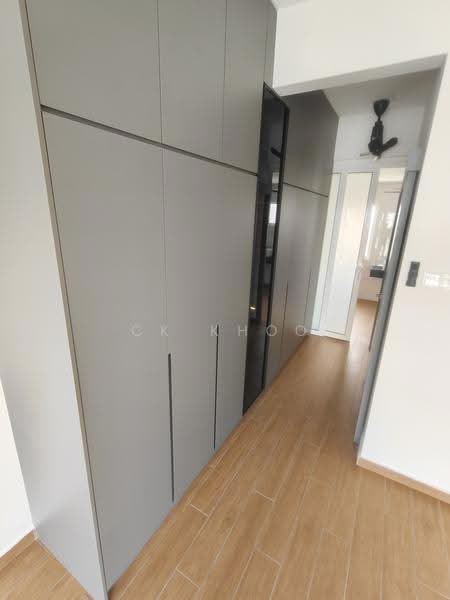 3-storey Terraced House for Sale in Taman Sri Manja (Petaling Jaya) - CK Khoo - Corridor - PropertyGuru.com.my