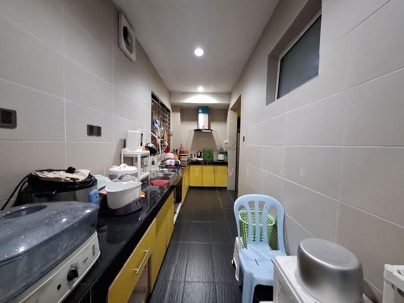 Semi-Detached House for Sale in Gombak (Selangor) - Vincent Vince - Kitchen - PropertyGuru.com.my