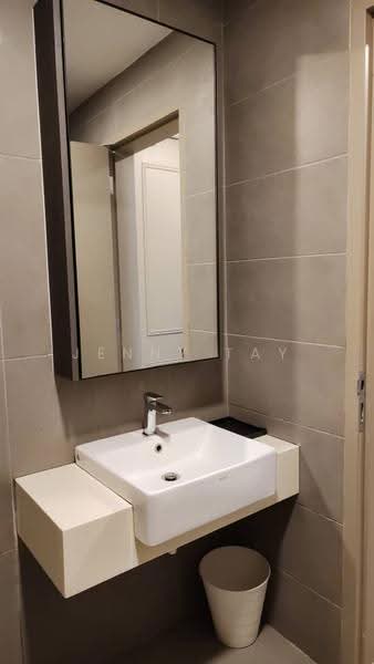 Kediaman Servis untuk Disewa di Mossaz @ Empire City - Jenny Tay - Bathroom - PropertyGuru.com.my