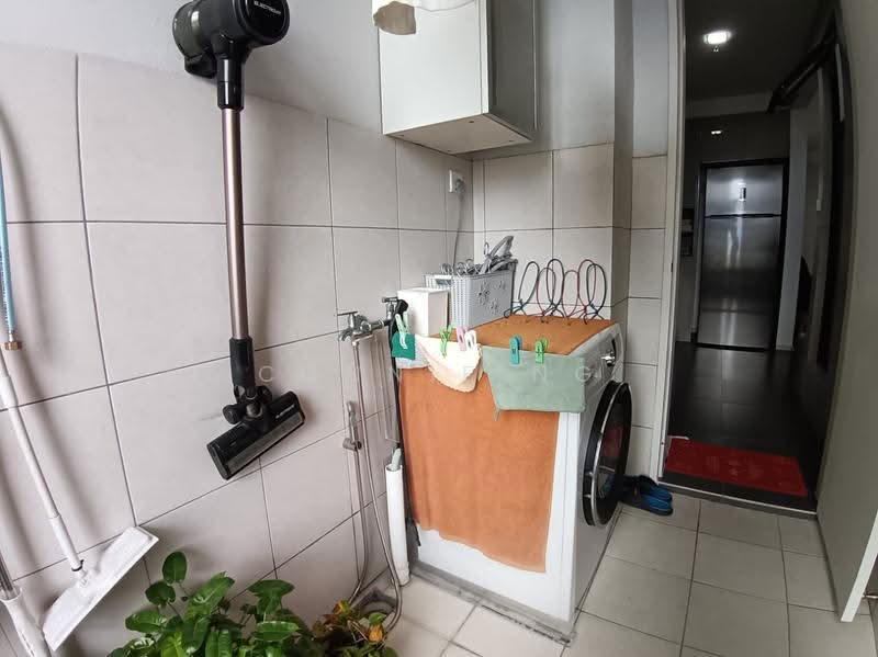 Service Residence for Sale at Ativo Suites @ Damansara Avenue - Connie Ng - Bathroom - PropertyGuru.com.my