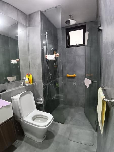 Service Residence for Sale at Ativo Suites @ Damansara Avenue - Connie Ng - Bathroom - PropertyGuru.com.my