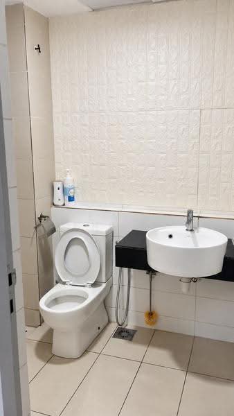 Kediaman Servis untuk Disewa di Residences @ 1 Tebrau - Celina Chong - Bathroom - PropertyGuru.com.my