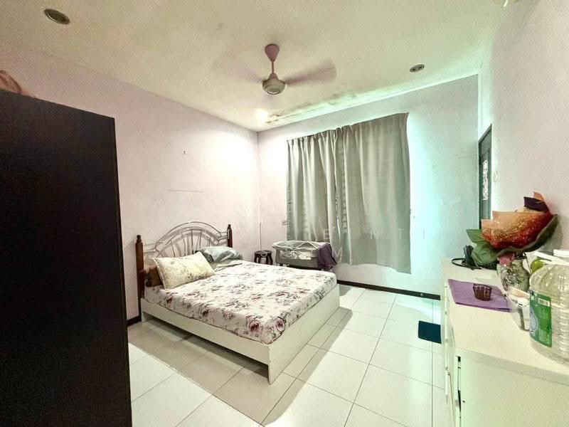 Rumah Teres 2-Tingkat untuk Dijual di Gelang Patah (Johor) - Roslina Binti Kassim - Bedroom - PropertyGuru.com.my