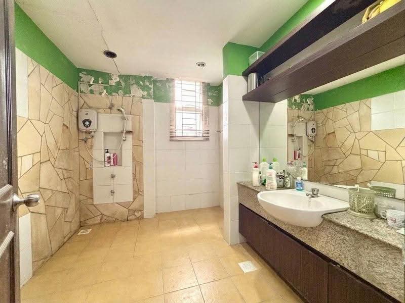 Rumah Teres 2-Tingkat untuk Dijual di Gelang Patah (Johor) - Roslina Binti Kassim - Bathroom - PropertyGuru.com.my