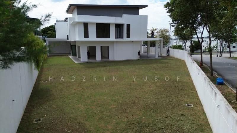 Semi-Detached House for Sale in Seremban (Negeri Sembilan) - HADZRIN YUSOF - Exterior - PropertyGuru.com.my