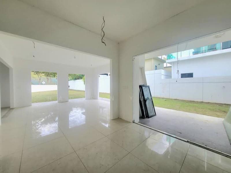 Semi-Detached House for Sale in Seremban (Negeri Sembilan) - HADZRIN YUSOF - Living Room - PropertyGuru.com.my