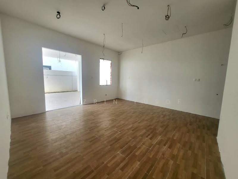Semi-Detached House for Sale in Seremban (Negeri Sembilan) - HADZRIN YUSOF - Living Room - PropertyGuru.com.my