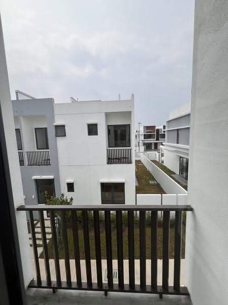 2-storey Terraced House for Sale in Twentyfive7 (Tanjong Duabelas) - Jit Tan - Exterior - PropertyGuru.com.my