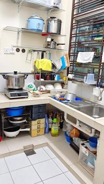 Terraced House for Rent in Masai (Johor) - Celina Chong - Kitchen - PropertyGuru.com.my