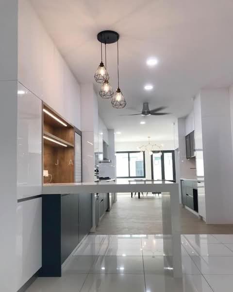 Rumah Teres untuk Dijual di Laman Glenmarie (Shah Alam) - Jason Ooi - Kitchen - PropertyGuru.com.my