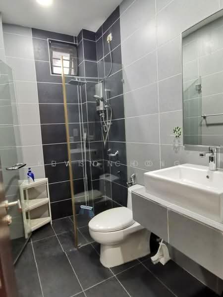 Rumah Teres untuk Dijual di Laman Glenmarie (Shah Alam) - Jason Ooi - Bathroom - PropertyGuru.com.my