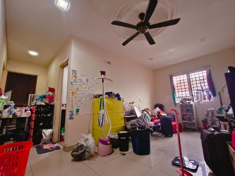 2-storey Terraced House for Sale in Taman Muda (Ampang) - Stephanie . - Living Room - PropertyGuru.com.my