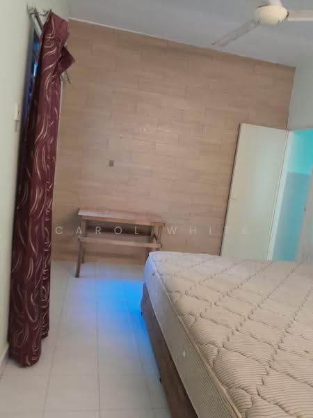 Rumah Berkembar untuk Disewa di Seksyen 5 (Petaling Jaya) - Carol White - Bedroom - PropertyGuru.com.my