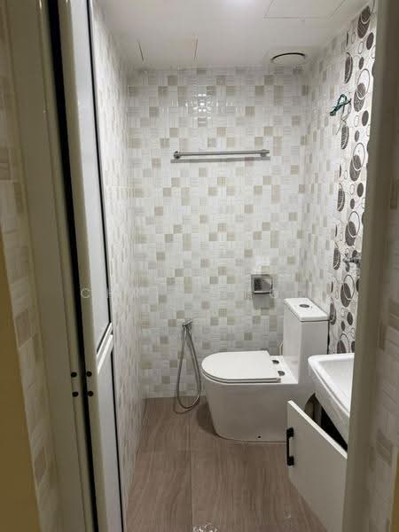 Flat for Rent at Rumah Pangsa Saga (Saga Suria) - Chris Choo - Bathroom - PropertyGuru.com.my