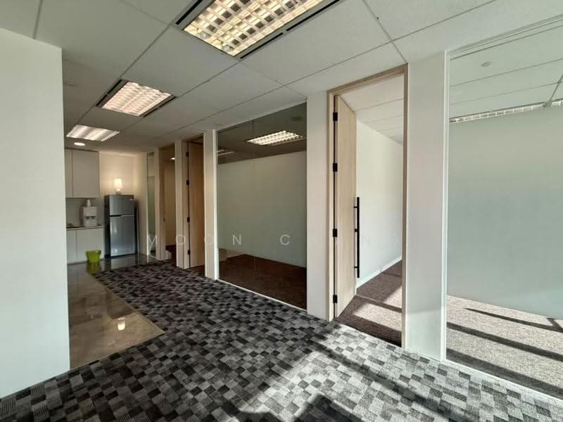 Office for Rent in Central Business District (CBD) (Kota Kinabalu) - Moon Chang - Hallway - PropertyGuru.com.my