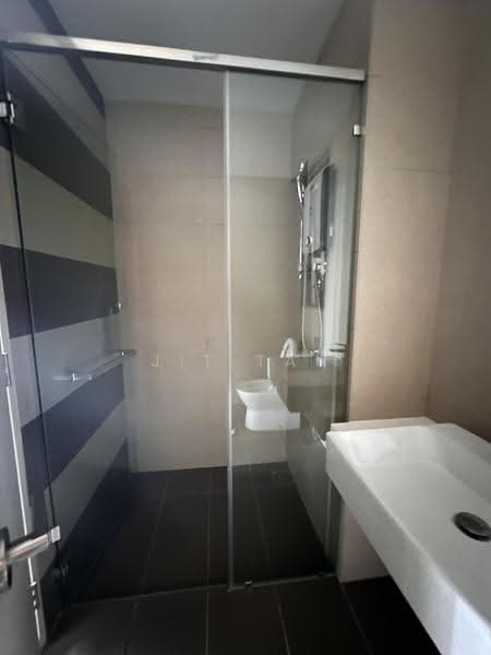 Condominium for Sale at Kuchai Sentral - Jit Tan - Bathroom - PropertyGuru.com.my