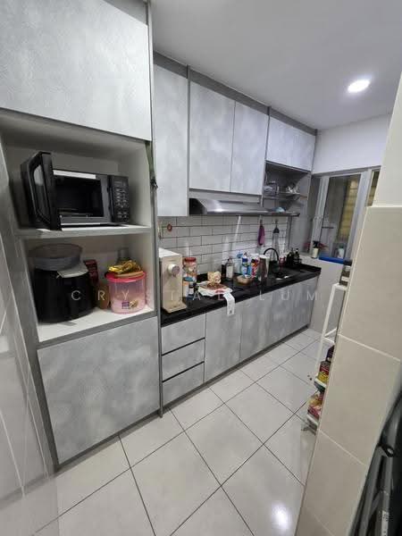 Kondominium untuk Disewa di Sky Awani Residensi 1 - Crystal Lum - Kitchen - PropertyGuru.com.my
