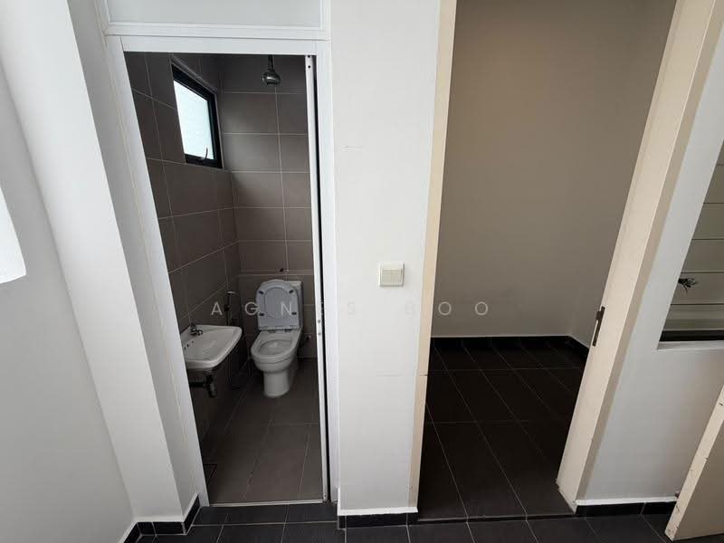 Service Residence for Rent at D'Pristine - Agnes Boo - Bathroom - PropertyGuru.com.my