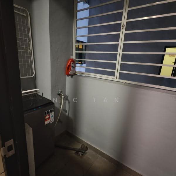 Service Residence for Rent at Majestic Maxim - Nic Tan - Balcony - PropertyGuru.com.my