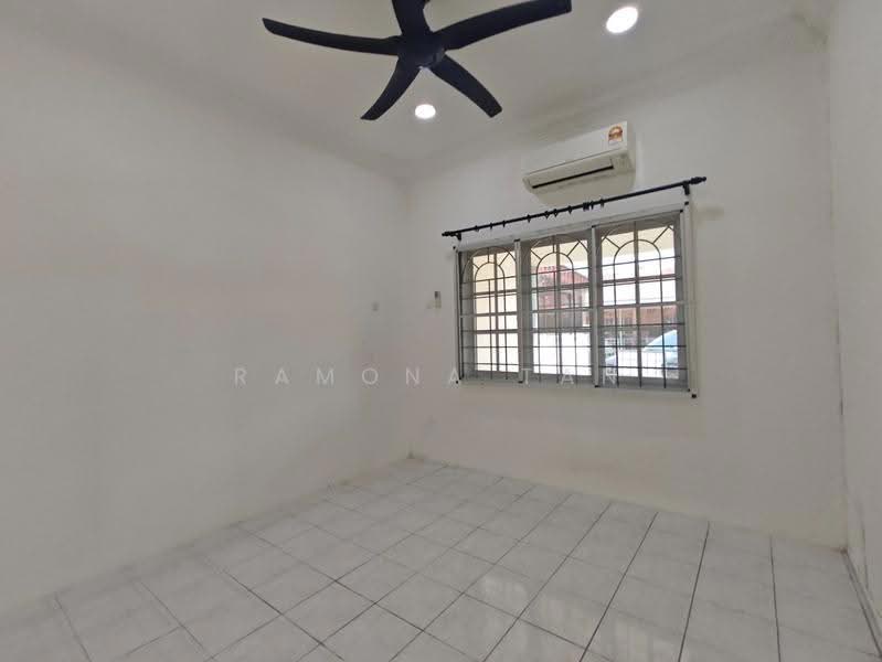 1-storey Terraced House for Sale in Taman Merdeka (Batu Berendam) - Ramona Tan - Living Room - PropertyGuru.com.my