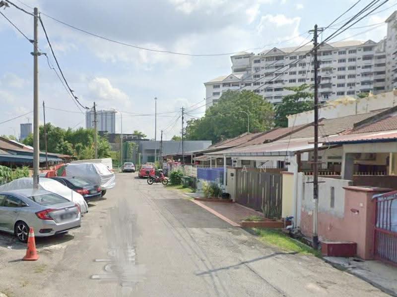 Rumah Teres 1-Tingkat untuk Dijual di Jalan Ipoh (Kuala Lumpur) - Keanu Tan - Exterior - PropertyGuru.com.my